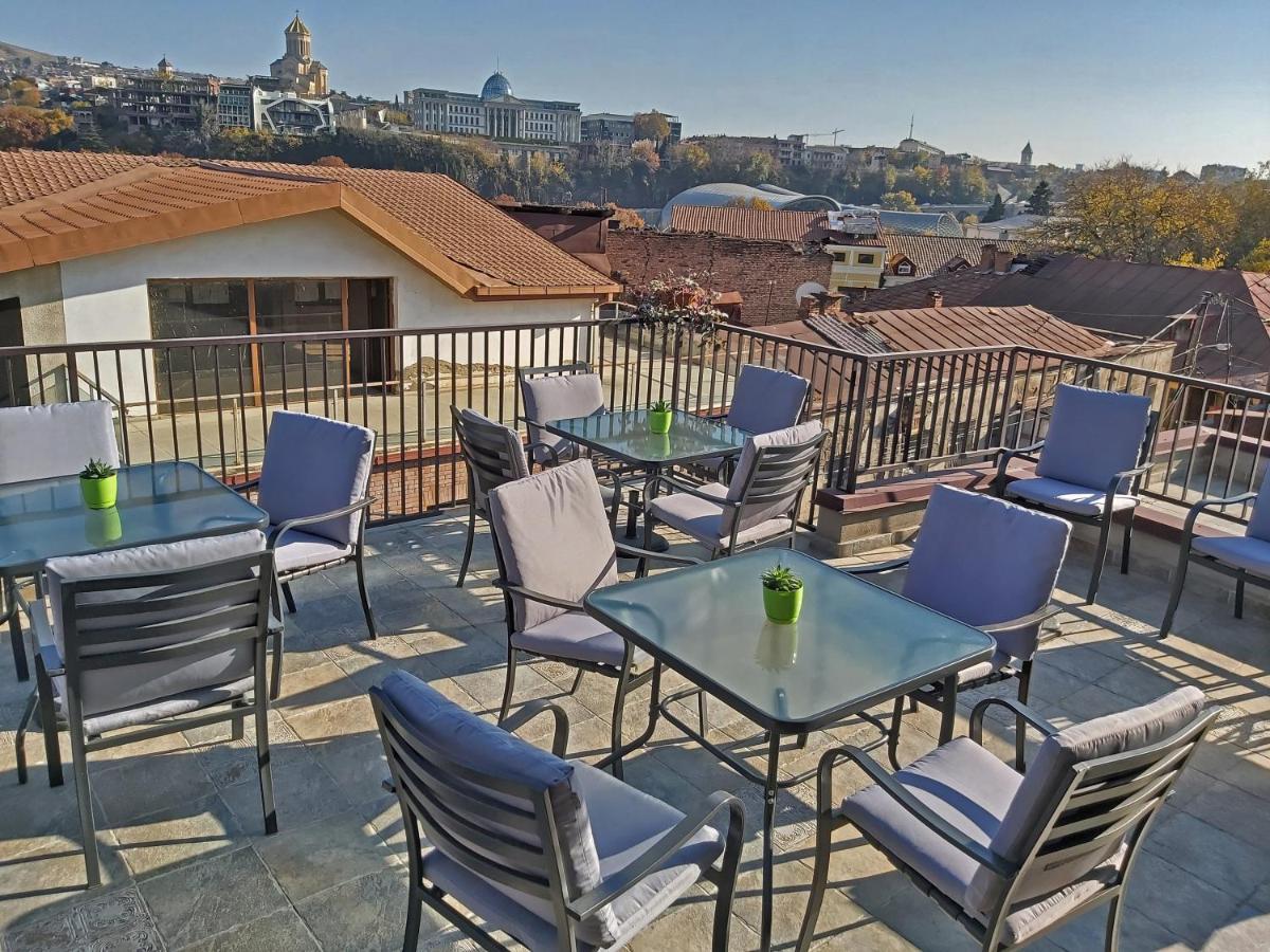 Green Inn Tbilisi Buitenkant foto